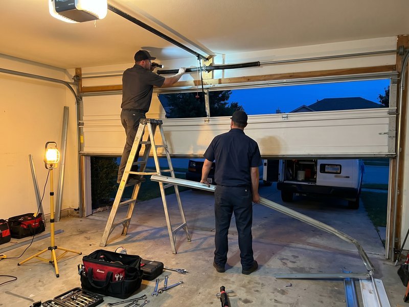 Emergency Garage Door Repair by Emerald of Merchants